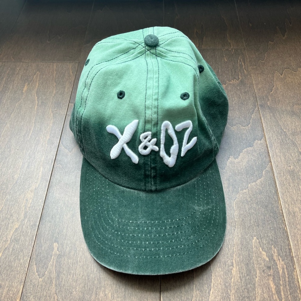 X & Oz cap